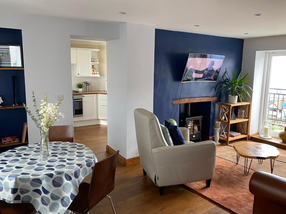 Extended Fishermans With Stunning Sea Views The Mumbles